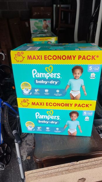 Couche Pampers  taille 5