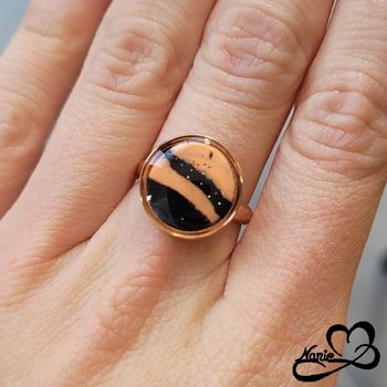 Bague ajustable ronde dorée, orangée et argentée