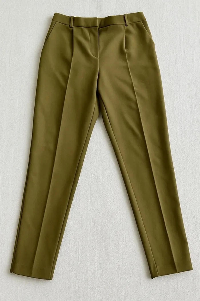 Pantalon kaki taille 36 - coupe droite ajustée
