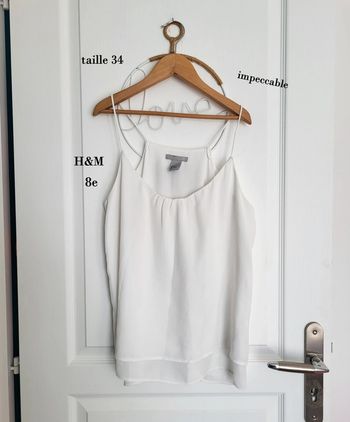 Top court à bretelle fine H&M taille 34 impeccable