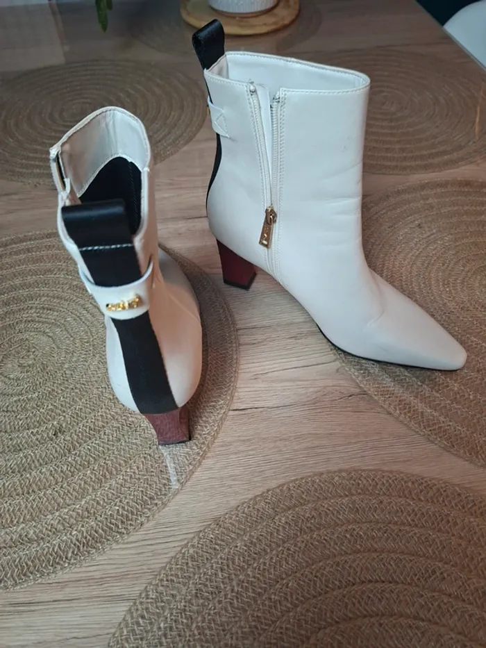 Bottines Gaudì blanches cuir – talon bordeaux – T.37 - photo numéro 3