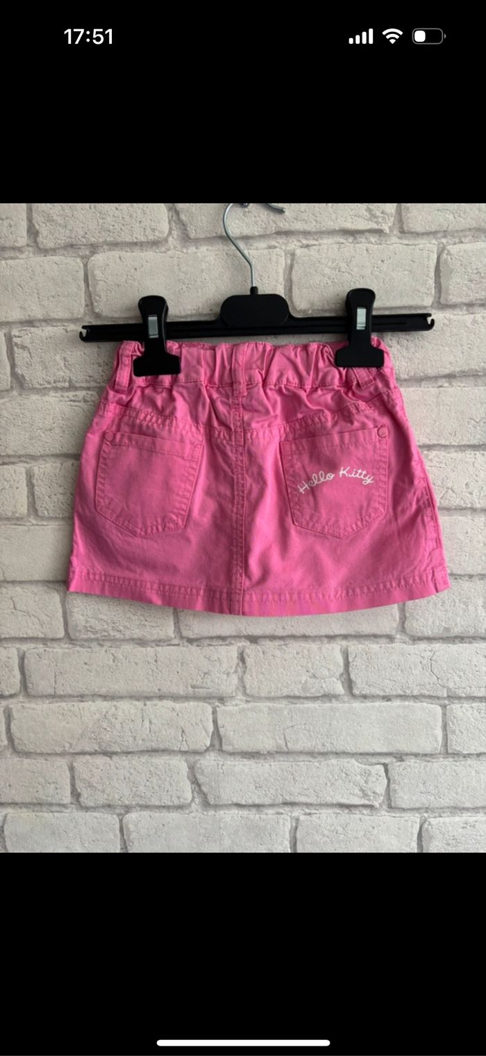 Jupe  Hello Kitty taille 4 ans - photo numéro 2