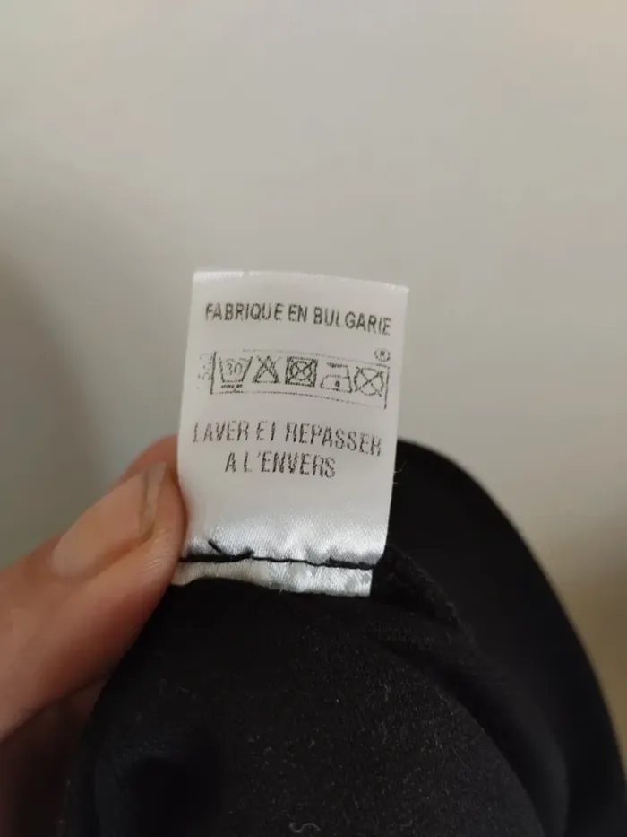 Magnifique mini jupe avec Strass taille 46/48 - photo numéro 5