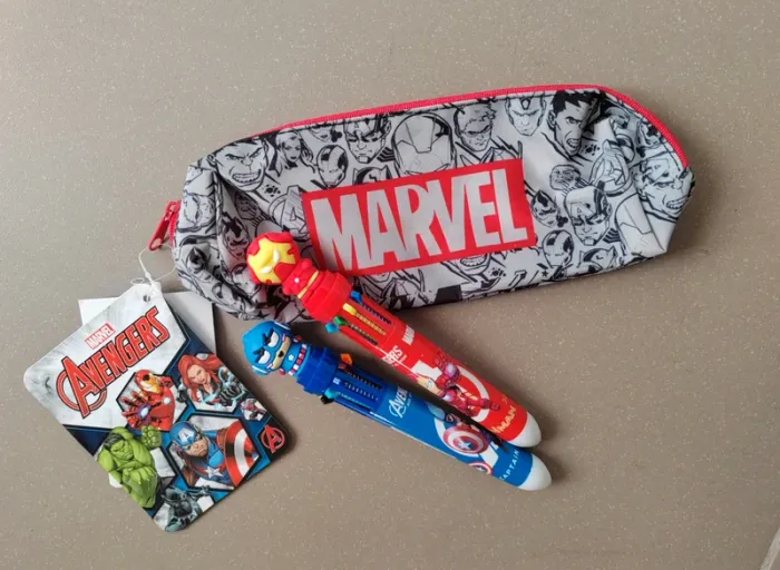 Lot Marvel / Trousse + stylos - Iron Man, Captain America - photo numéro 4