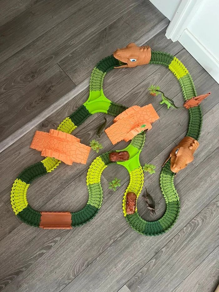 Circuit Dinosaure Dinosaur Track - photo numéro 2