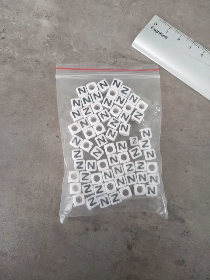 Perles lettres