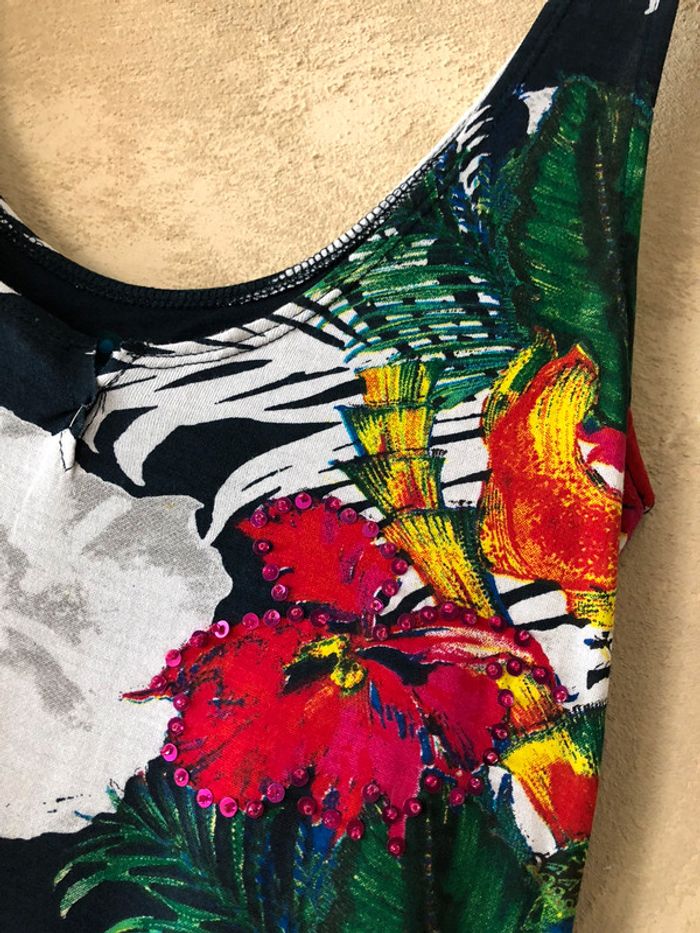 Jolie robe fleurie Desigual M - photo numéro 3