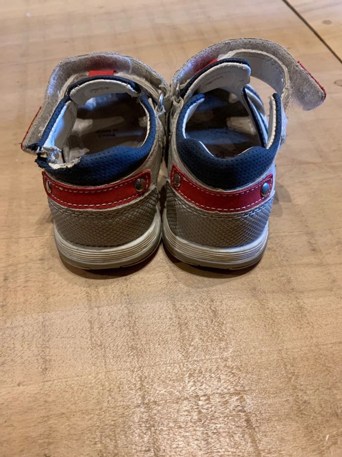 Chaussure ouverte garçon printemps/été taille 21 - photo numéro 2
