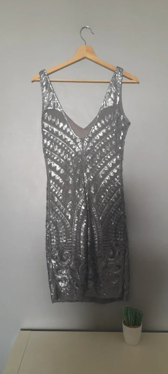 Robe chic en sequins - photo numéro 7