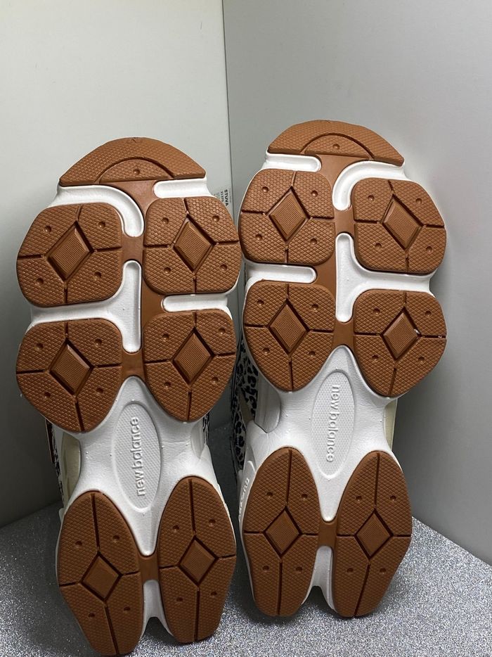 New balance9060 neuf avec boîte taille 39,5 très bon état femme sport promenade - photo numéro 9