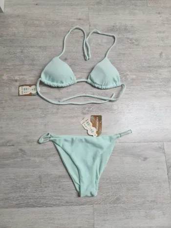Maillot de bain bikini 2 pièces Calzedonia neuf avec étiquette