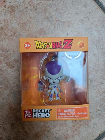 Figurine porte clé Dragon Ball neuf