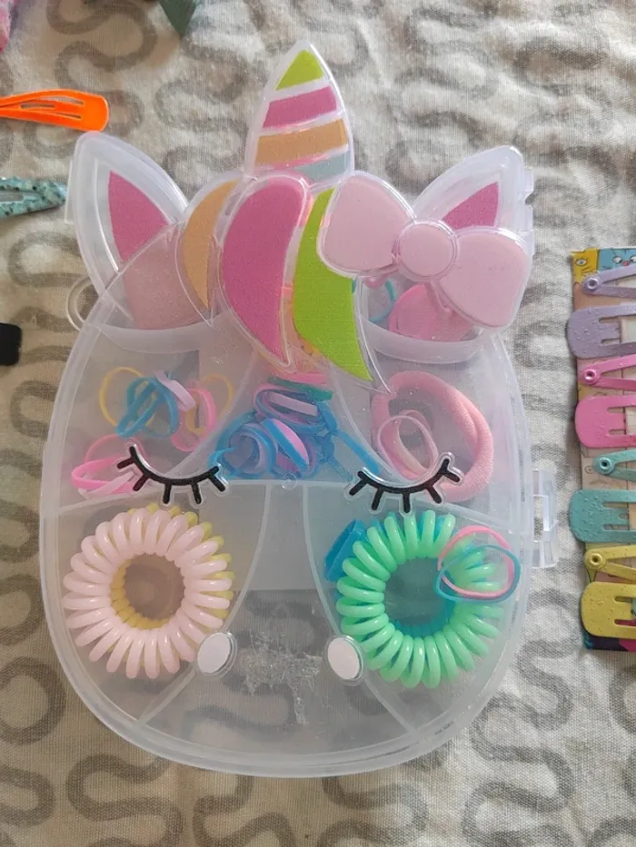 Gros lot d'élastiques et barrettes - photo numéro 2