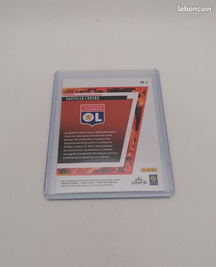 Carte Panini score Ligue 1 2022-23 Rookie Card HOT ROOKIES Castello Lukeba n°4. - photo numéro 3