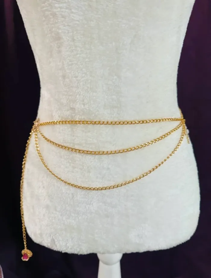 Ceinture métal ajustable Witch doré avec bijoux croix et perle - photo numéro 3