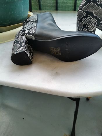 Je vends cette paire de bottes à 20 € pointure 40
