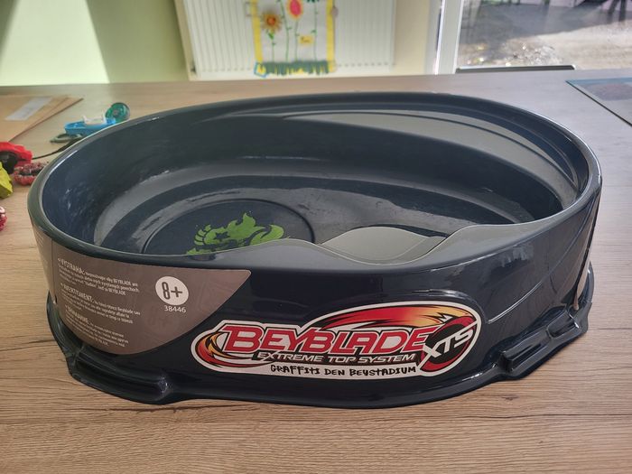 Arène beyblade +3 toupies
