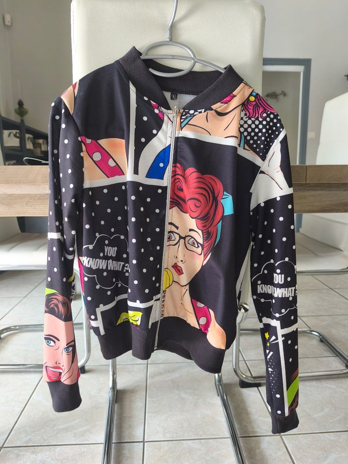 Blouson style bomber très joli imprimé taille S - photo numéro 3