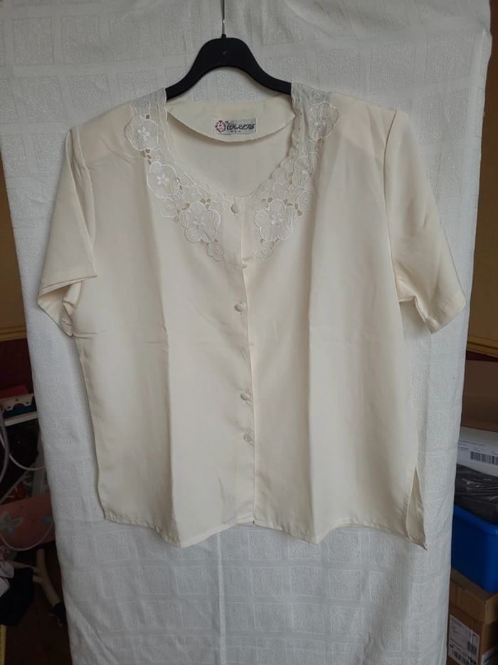 blouse vintage avec broderie taille 42 - photo numéro 7