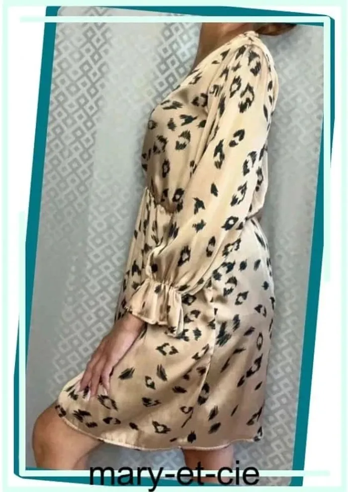Robe mélodie manches longues, décolletée, satinée, taille 1 - rue des abbesses - photo numéro 2