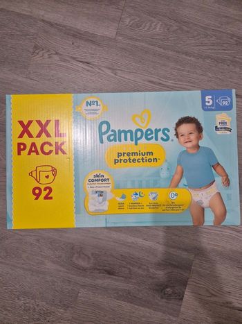 1 carton de couches pampers premium protection taille 5