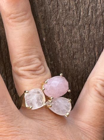 Bague réglable pavés quartz rose acier inoxydable or réglable