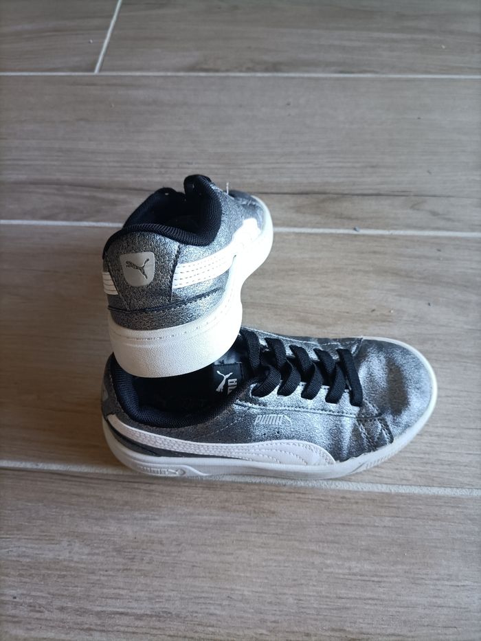 Baskets Puma fille pointure 31 noires paillettes softfoam très bon état - photo numéro 5