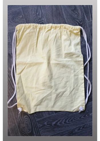 Sac à dos/sac à chaussures tissus jaune 34x43 cm