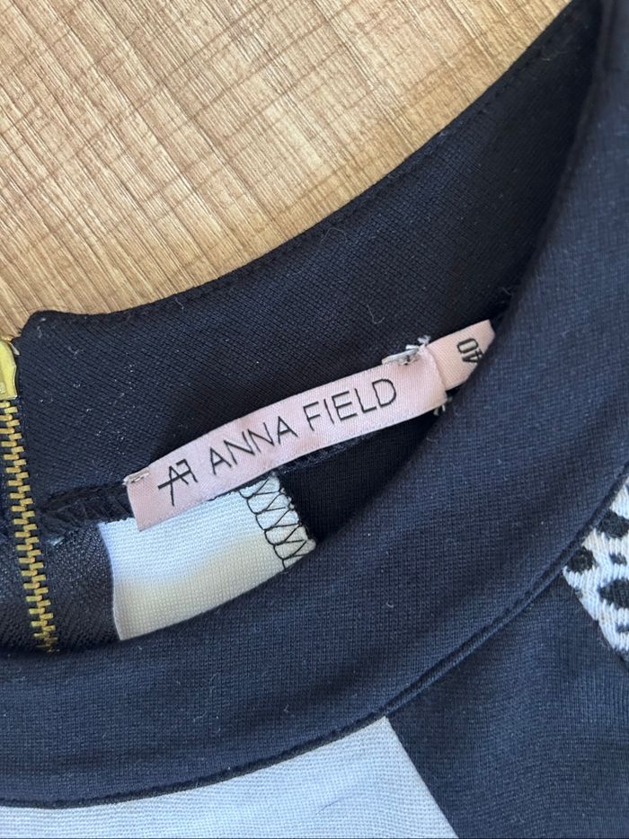 Robe noire et blanche à manches courtes Anna Field taille 40 bon état - photo numéro 10