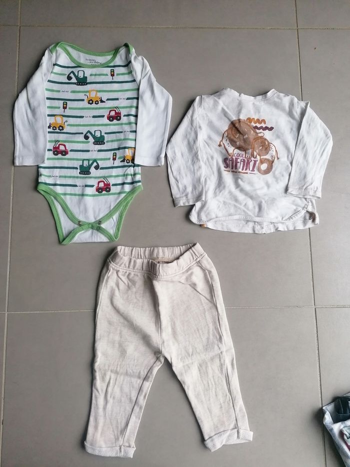 Lot 7 vêtements 12 mois garçon - photo numéro 3