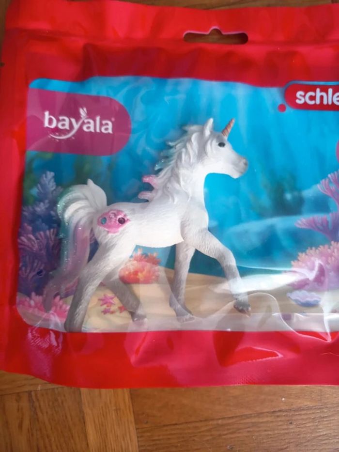 Figurine Schleich Licorne Des Mers Poulain - Collection Bayala - Modèle Détaillé Et Peint à La Main