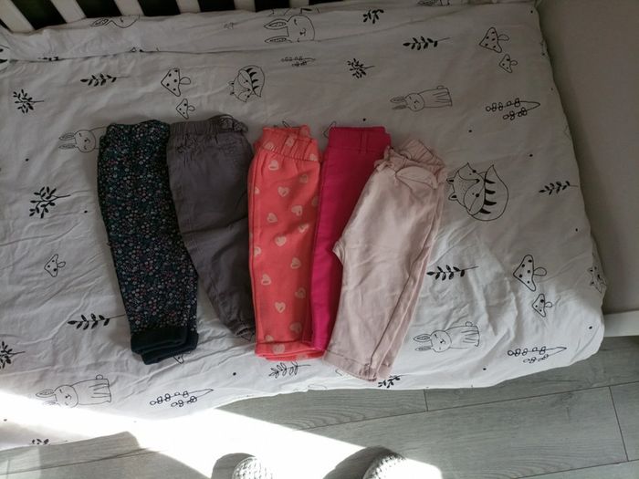 Lot de vêtements bébés filles en 12 mois automne hiver - photo numéro 2