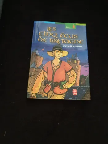 "Les cinq écus de Bretagne" d'Evelyne Brisou-Pellen