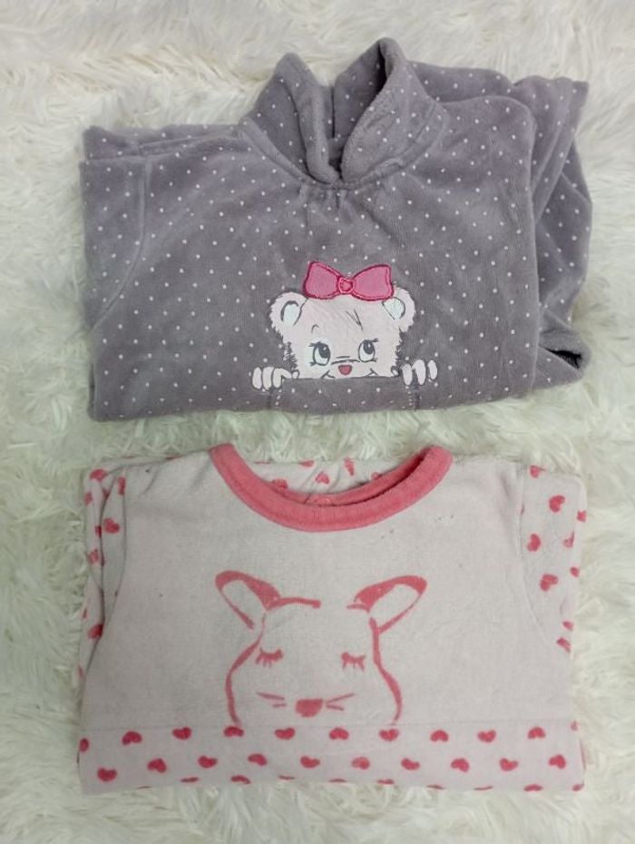 2 Pyjamas