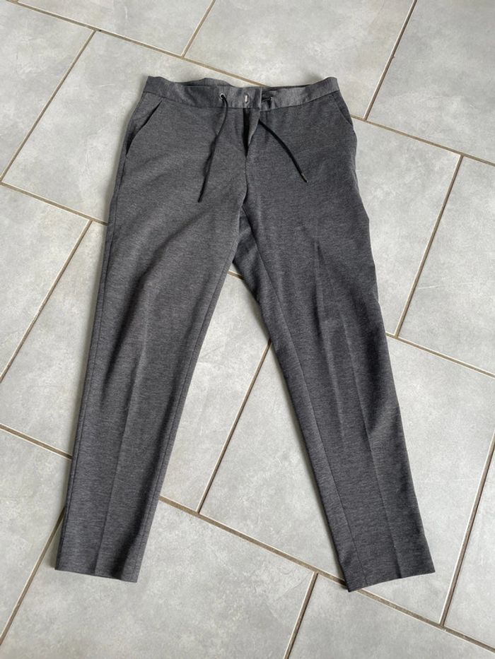 Pantalon gris taille 40