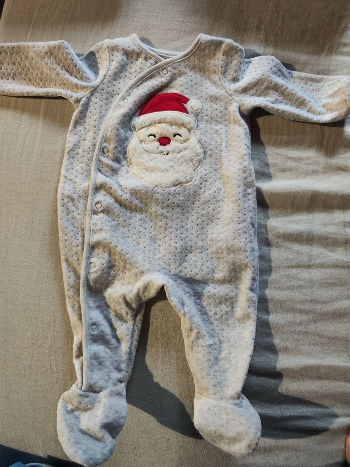 Dors bébé - photo numéro 2