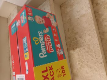 boite neuve de couche culotte pants baby dry pampers  108 taille 4  9kg à15 kg
