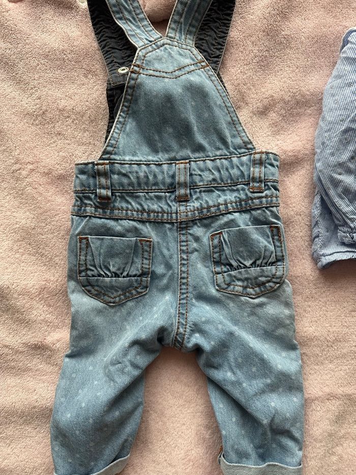 Salopette fille 3 mois en très bon état - photo numéro 5