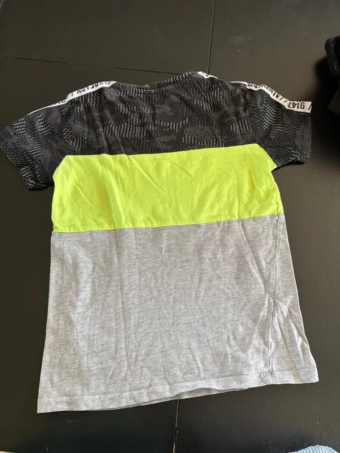 T-shirt garçon taille 10ans - photo numéro 2