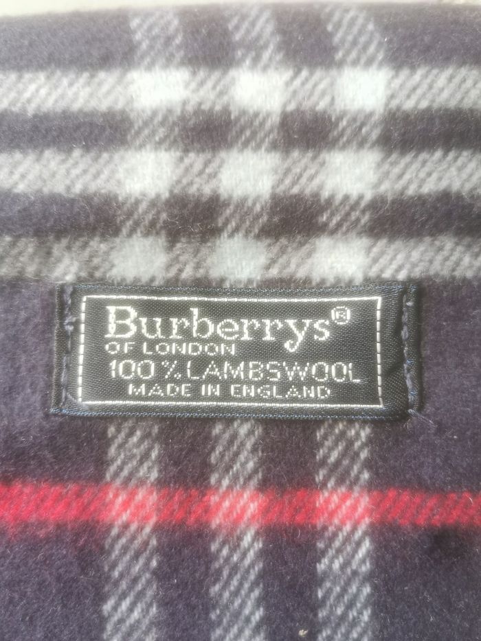 Écharpe Burberry bleu - photo numéro 2