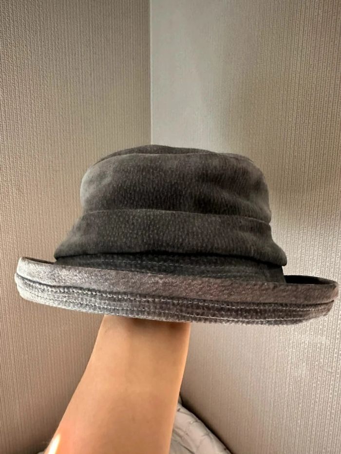 Magnifique chapeau en cuir longchamp t55 - photo numéro 5