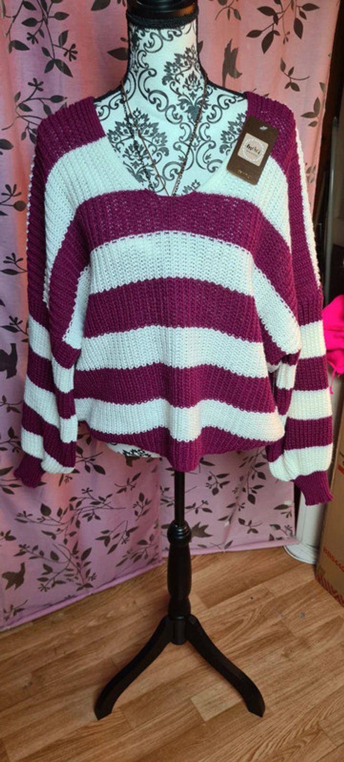 Pull bordeaux blanc - photo numéro 2