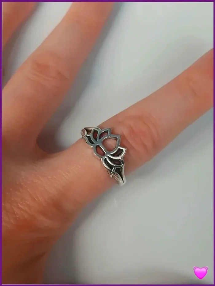 Bague lotus argentée en acier inoxydable - photo numéro 2