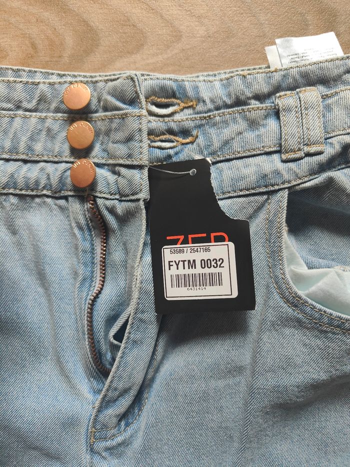 Jeans taille 40 neuf - photo numéro 3