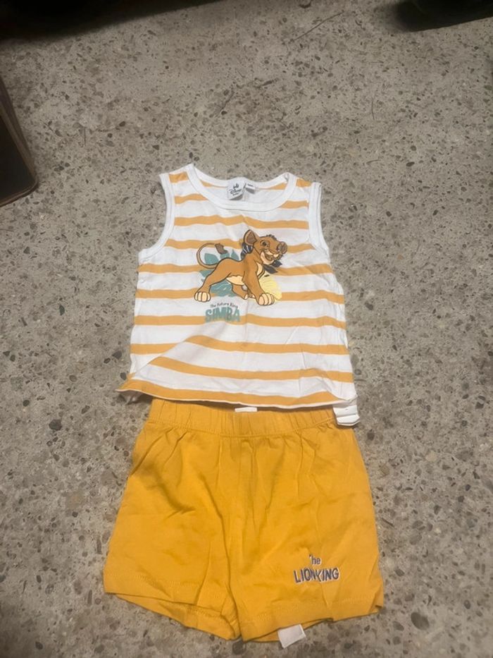 Ensemble roi lion taille 9 mois