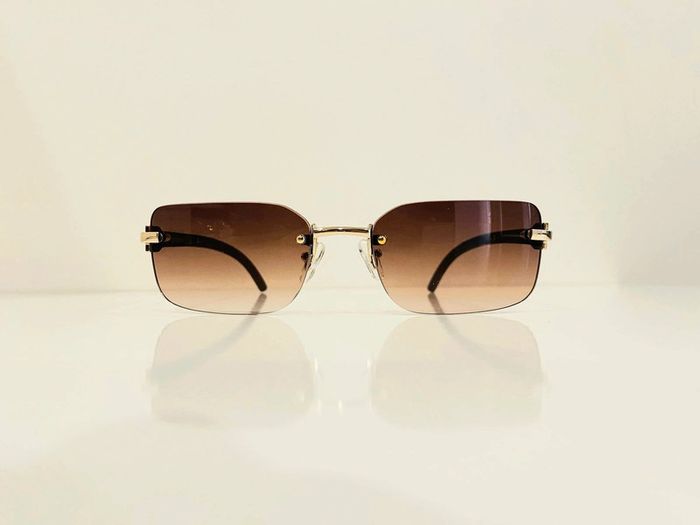 Lunette de soleil mixte percée verres marron bras effet bois UV protection catégorie 3 - photo numéro 2