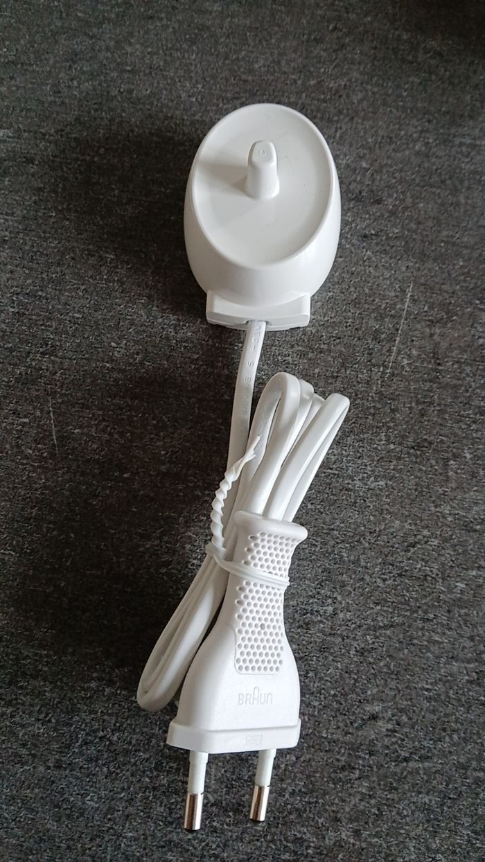 Chargeur brosse a dents braun