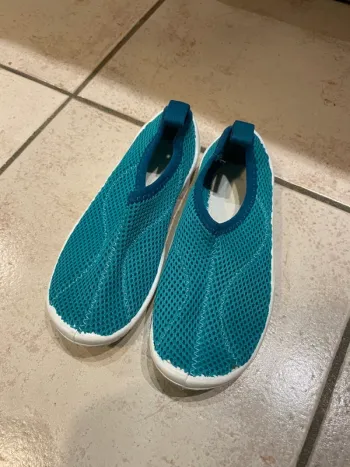 Chaussures aquatiques 28-29 turquoises