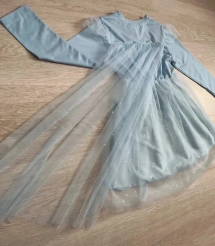Superbe robe Elsa reine de neige 5 ans - photo numéro 7