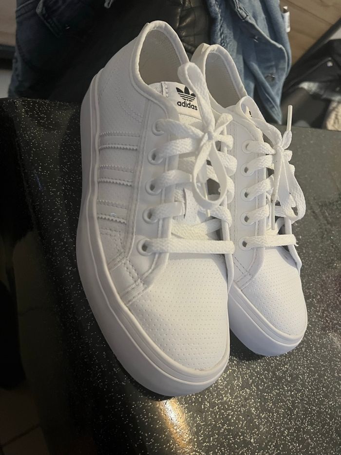 Adidas - photo numéro 3